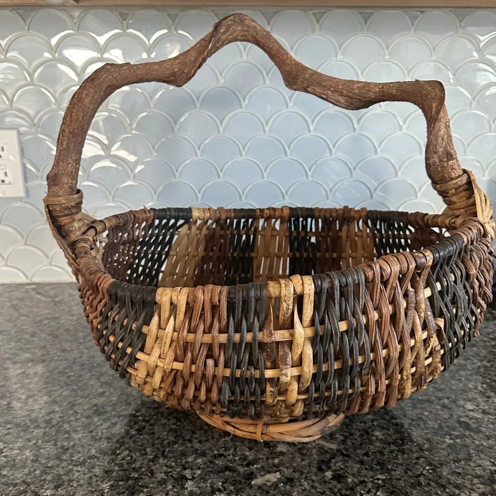 Vintage X LARGE Primitive Woven Melon Gathering Basket God’s Eye W Branch Handle